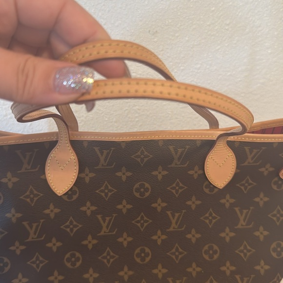 Louis Vuitton Neverfull MM - Picture 4 of 17